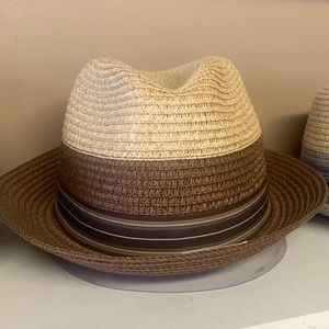 Fedora hat w/ side feather